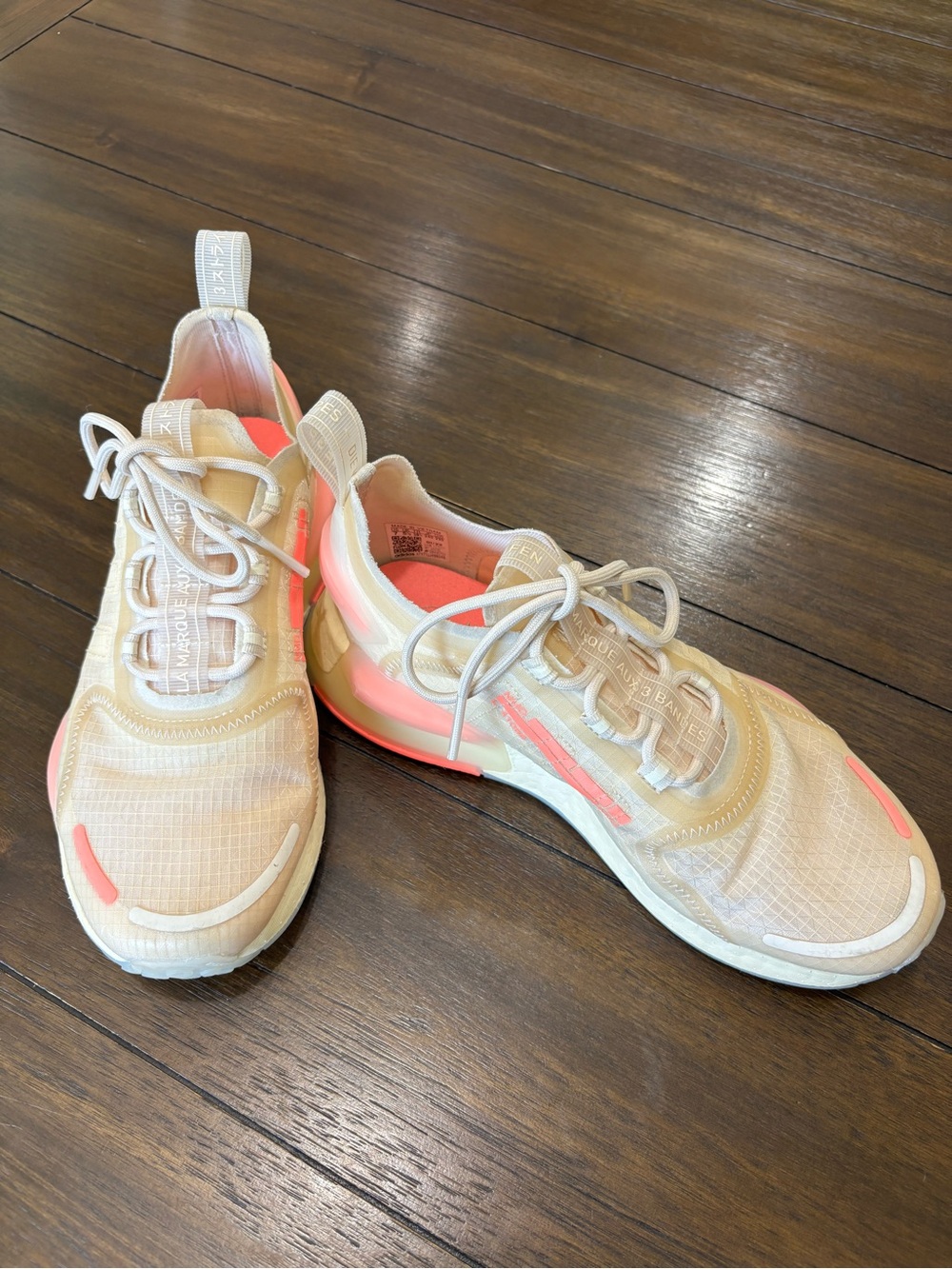 Adidas NMD_V3 Wonder White Pink Boost Sneakers Women’s Size 7 GX5785 - Picture 2 of 14